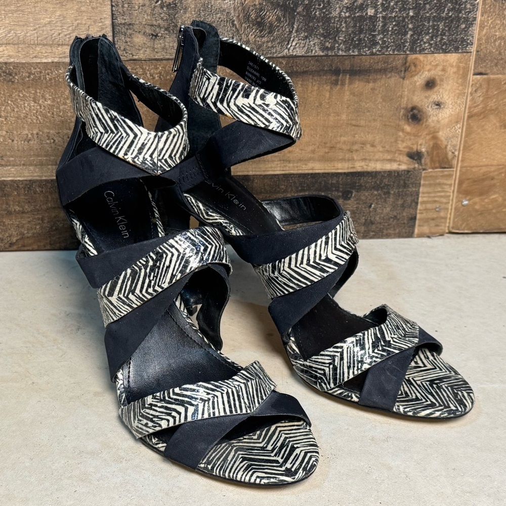 Ck Calvin Klein Women's Suzanne Back Zip 3" Zebra… - image 2